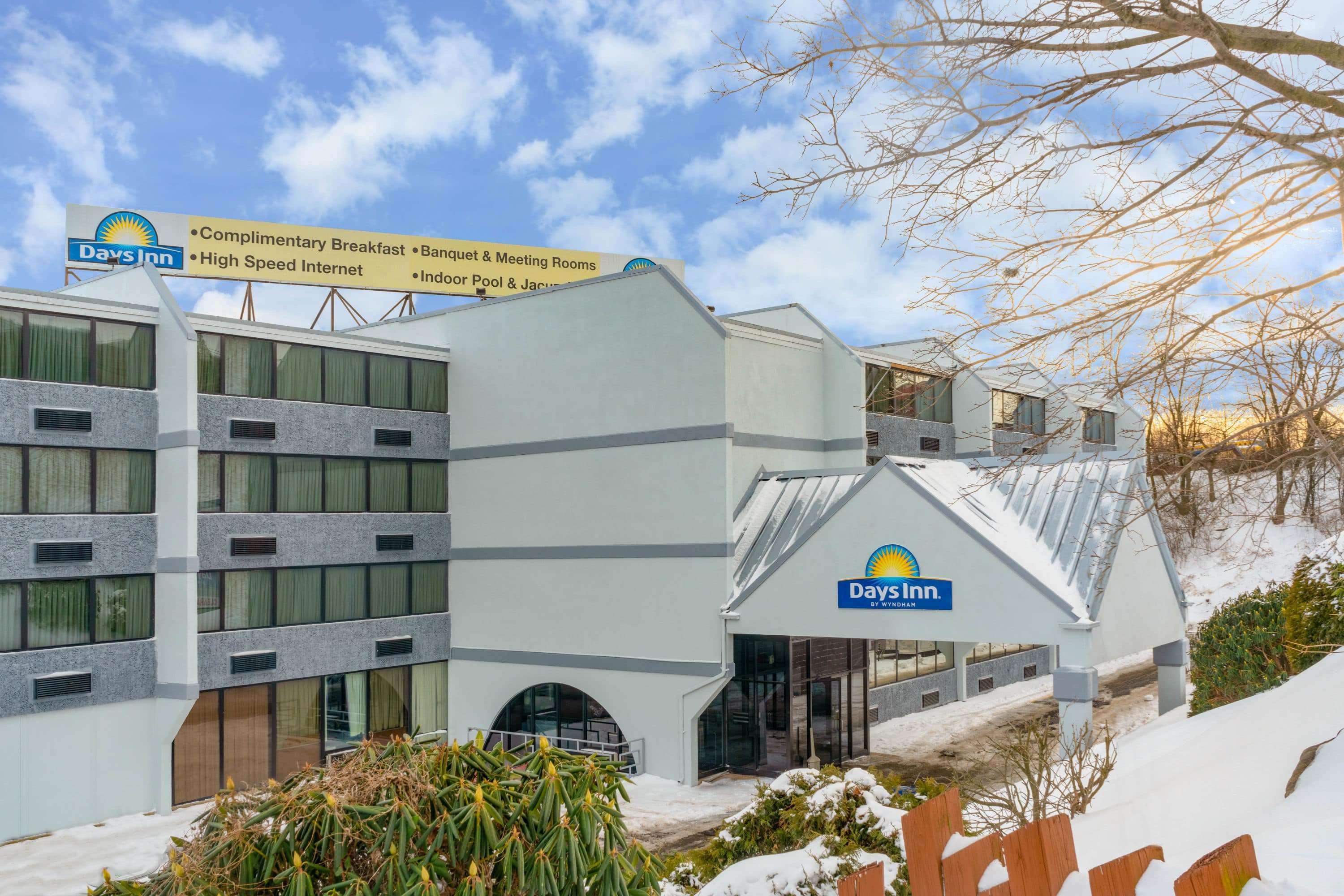 Days Inn By Wyndham Scranton Pa Dickson City Exterior photo